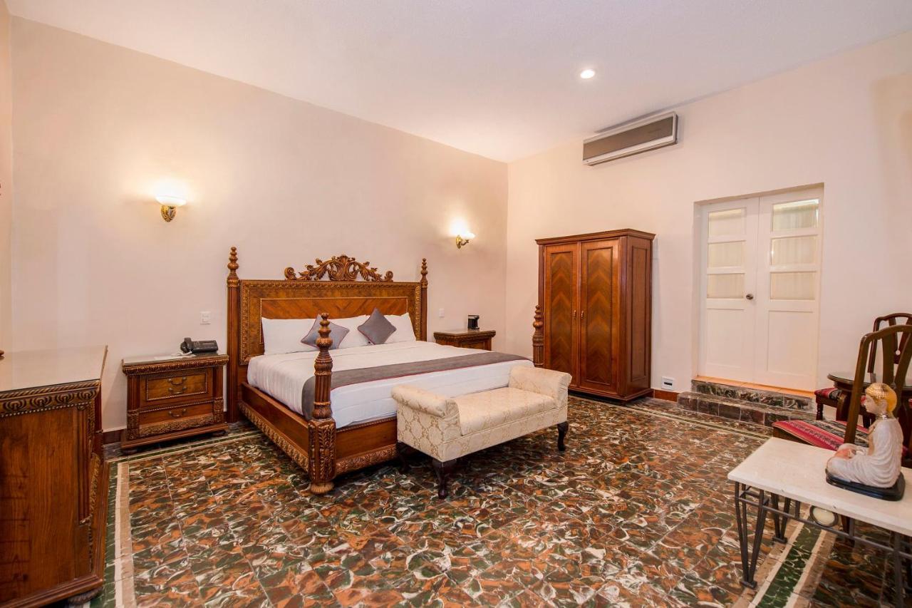 Hotel Senorial ケレタロ エクステリア 写真