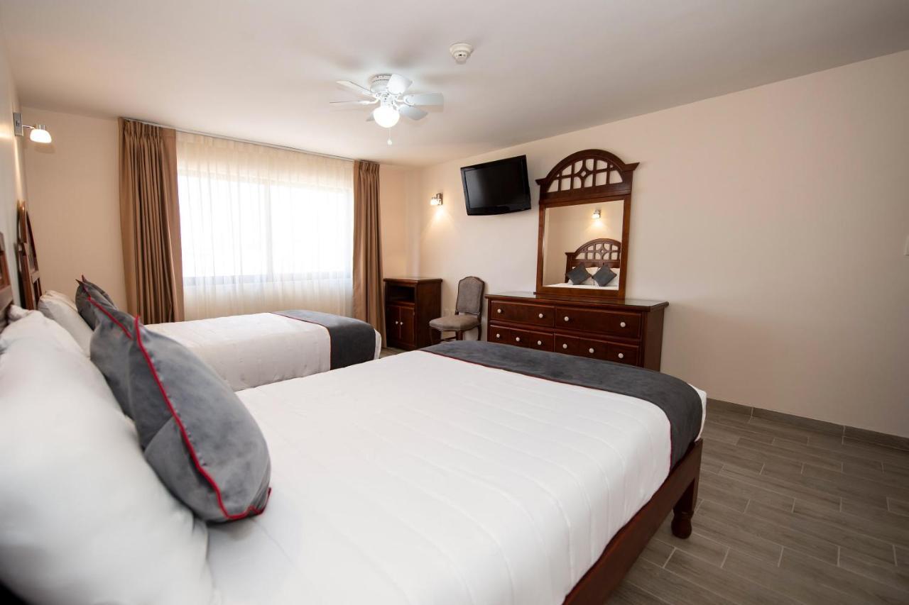 Hotel Senorial ケレタロ エクステリア 写真