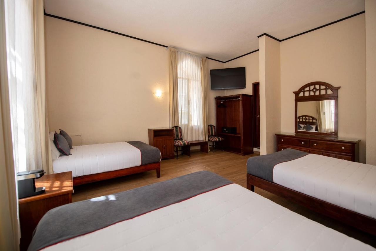 Hotel Senorial ケレタロ エクステリア 写真