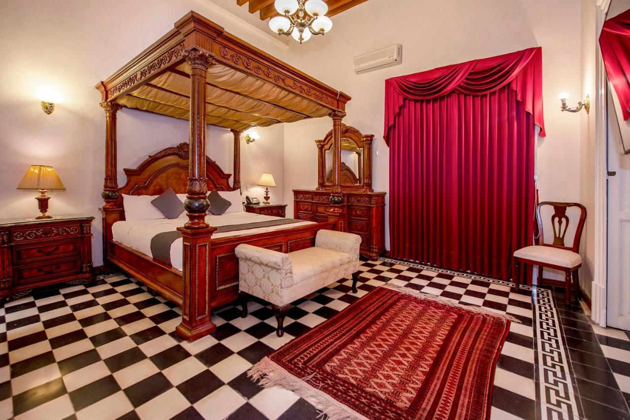 Hotel Senorial ケレタロ エクステリア 写真